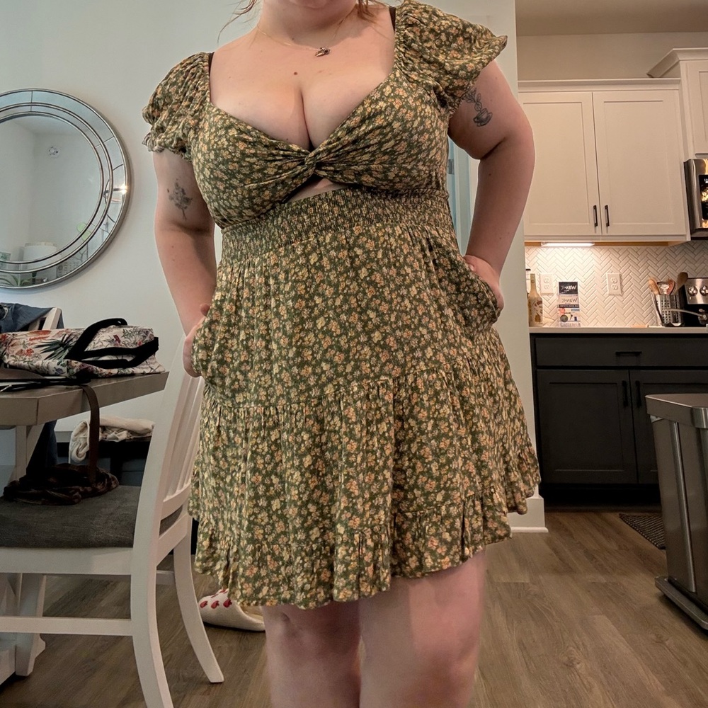 American Eagle Outfitters Green and Black Ruched Wrap Sundress